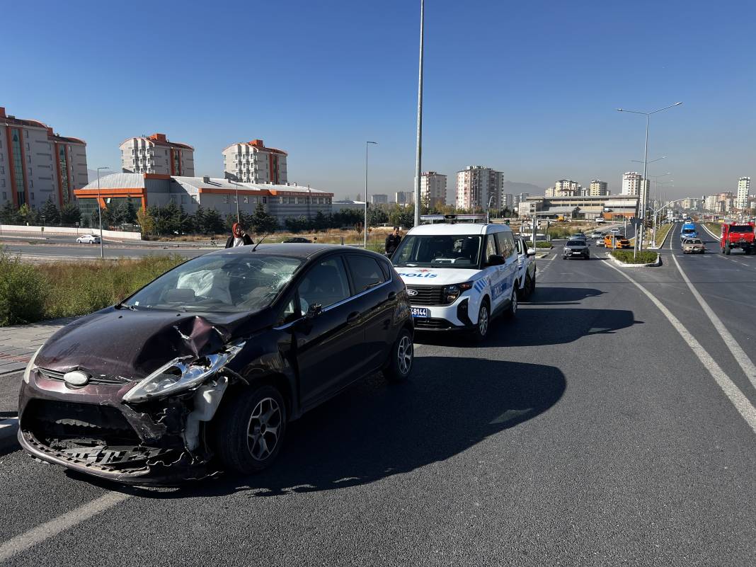 Çuvala koyup mahalleden uzaklaştıracağı kediyle kaza yaptı 2